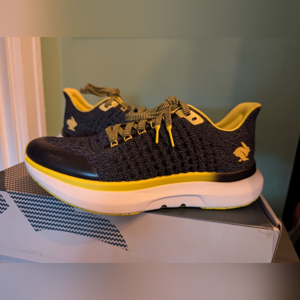 NIB Rabbit Dream Chaser Men's Running Shoes - Picture 12 of 12